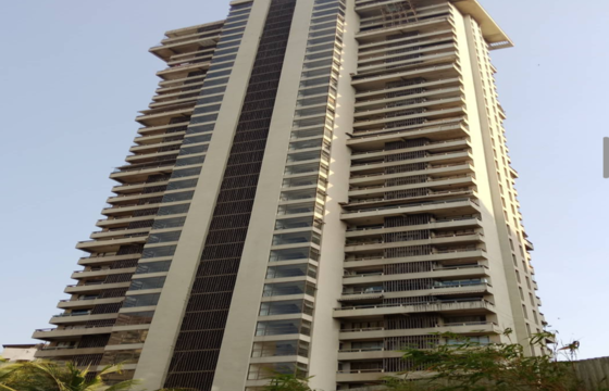 Sale 4 Bhk, Lokhandwala Andheri W,Oberoi Sky Heights.