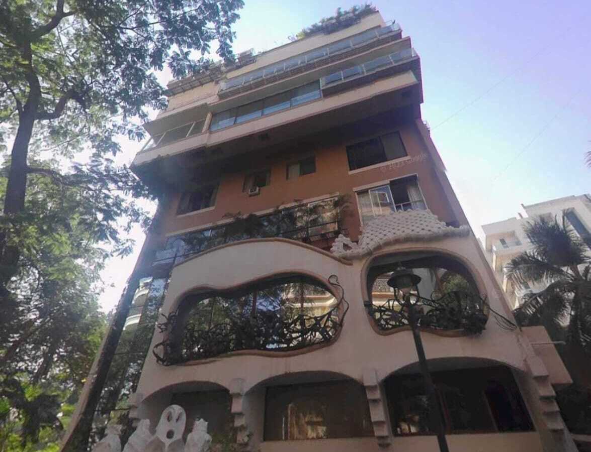 Shagun, NS Road, Juhu