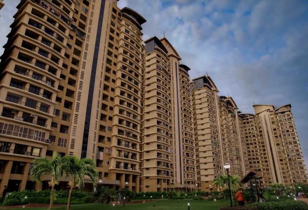 Distress Sale, Furnished 3 Bhk, Malad W, Raheja Interface Heights.