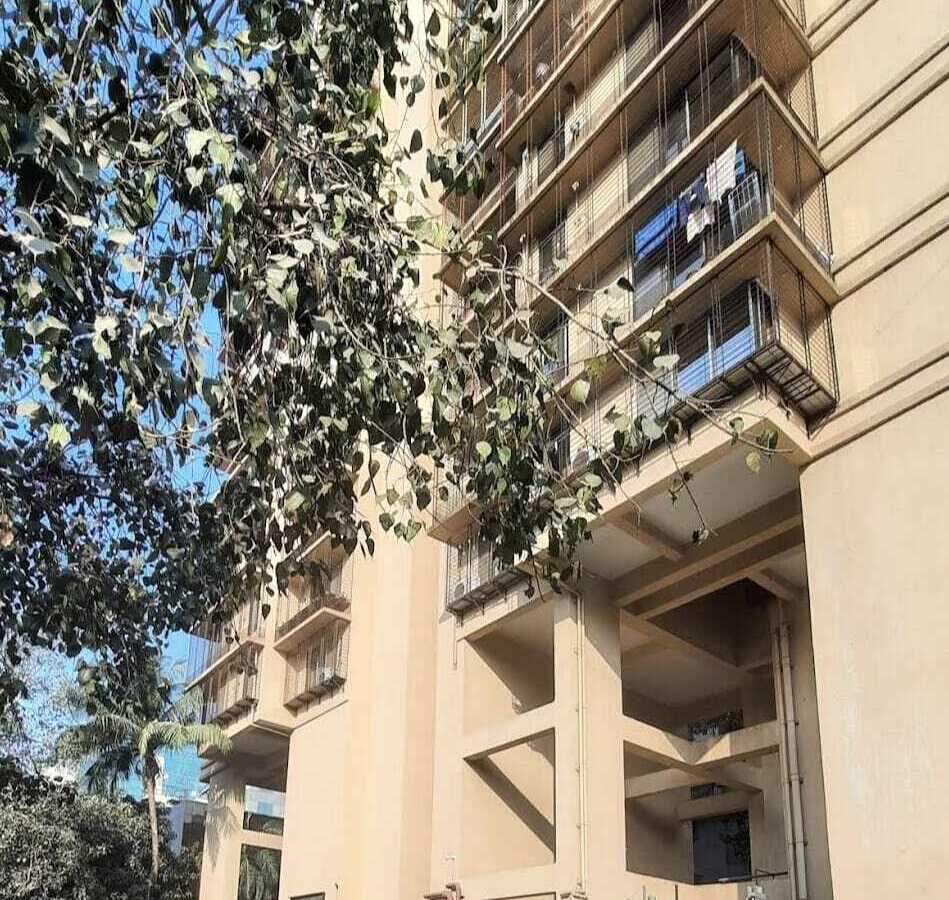 Sale 2 Bhk, 625 sft, at Andheri W, Veera Desai Rd, Chitralekha Heritage.