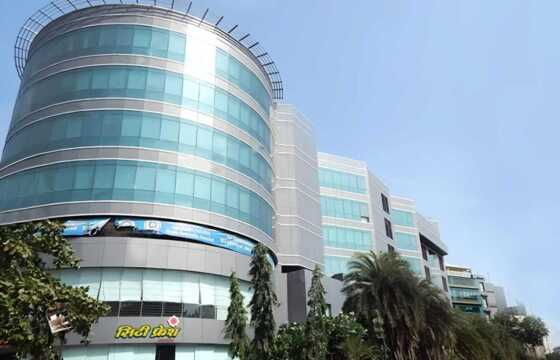 Rent Furnished 3671 sft Office in Kurla W, Kohinoor City, Off LBS Marg.