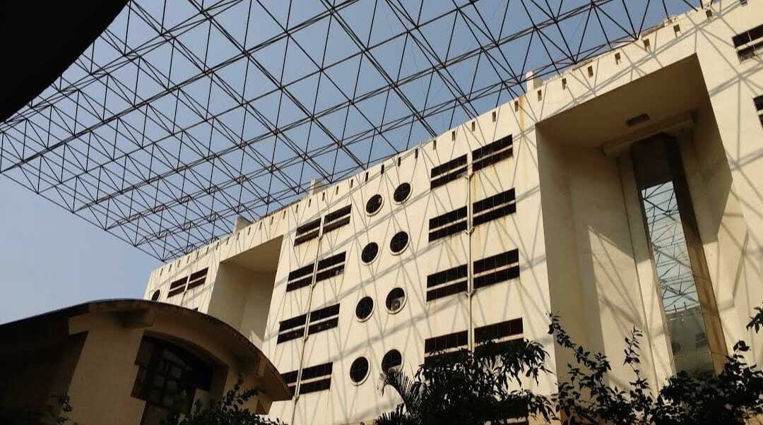 Rent 811 sft Office in Andheri E, MIDC, Floral Deck Plaza.