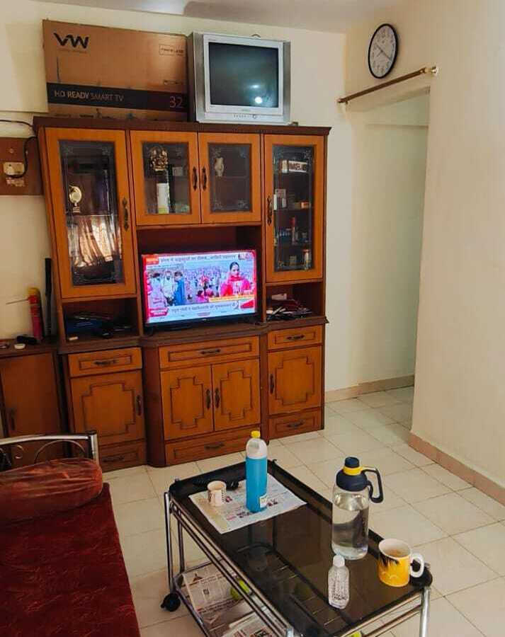 Rent 1 bhk Off Filmcity Road, for Bachelor&amp;amp;#039;s or Girls near Gokuldham market, Malad East