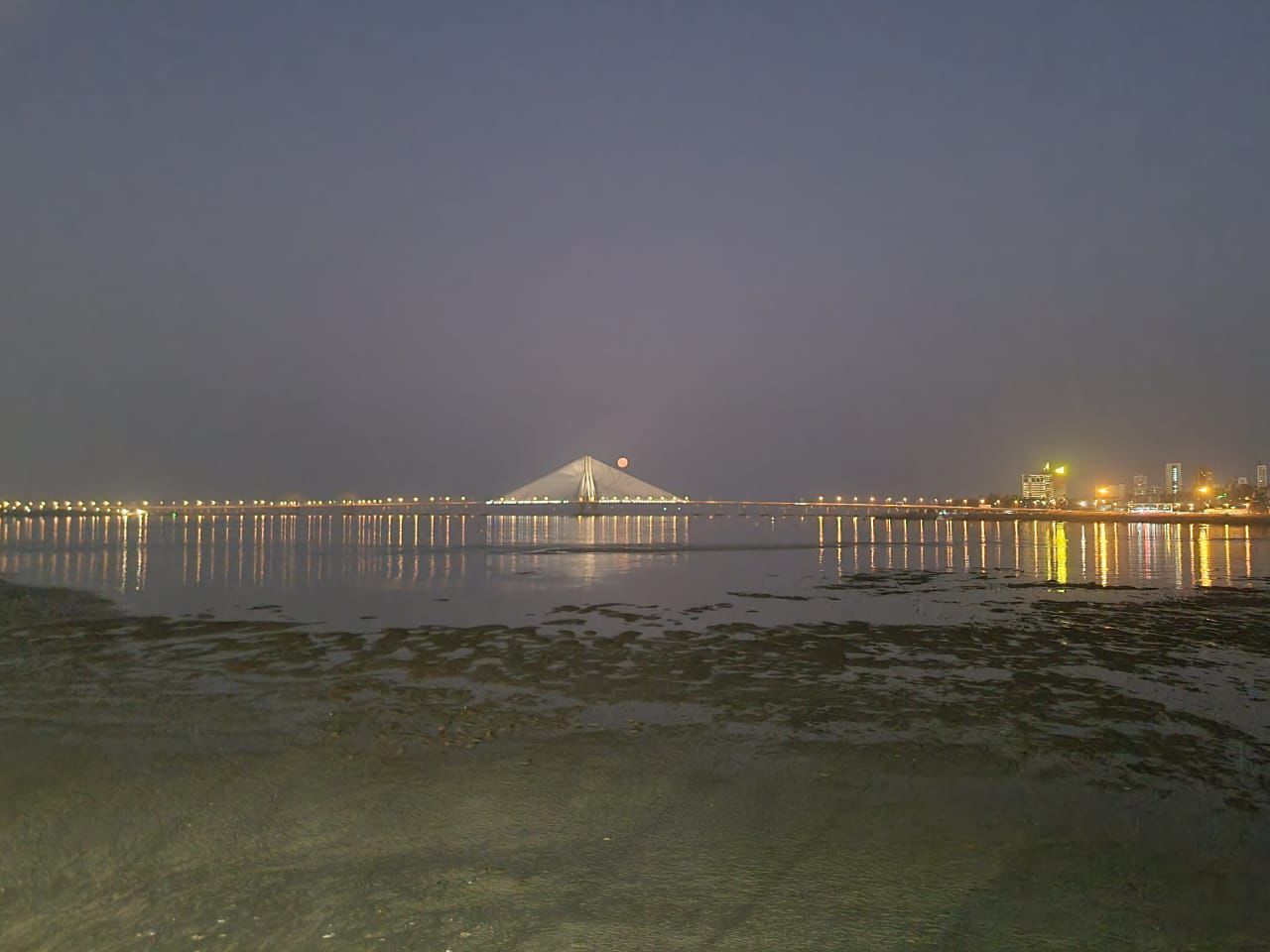 Sea view 4 bhk flat for sale in Mahim