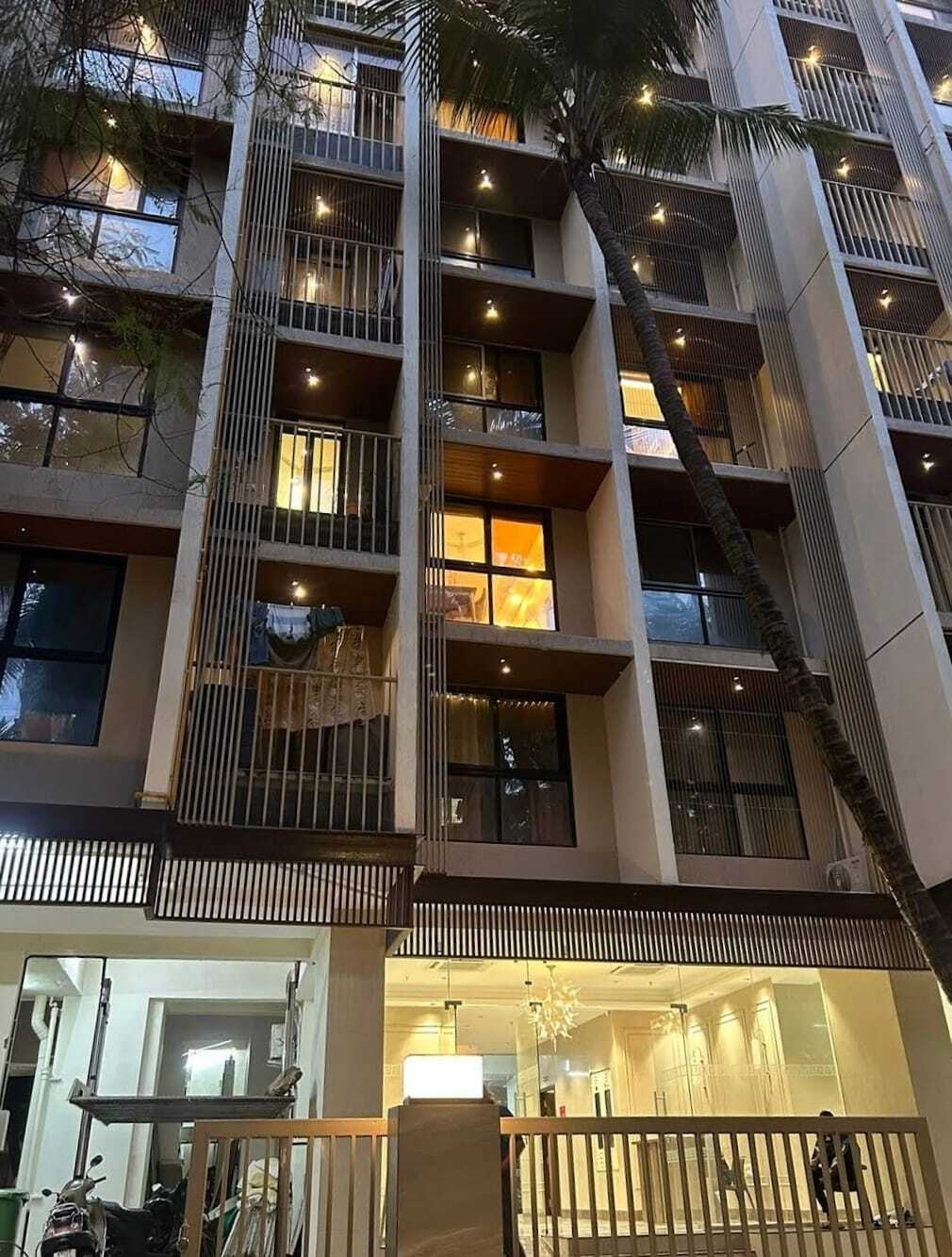 Platinum Pristine, Andheri West